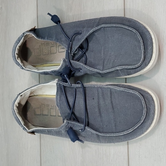 Hey Dude Womens Wendy Chambray Navy White Loafer Slip on shoes sz 9 - Picture 4 of 11